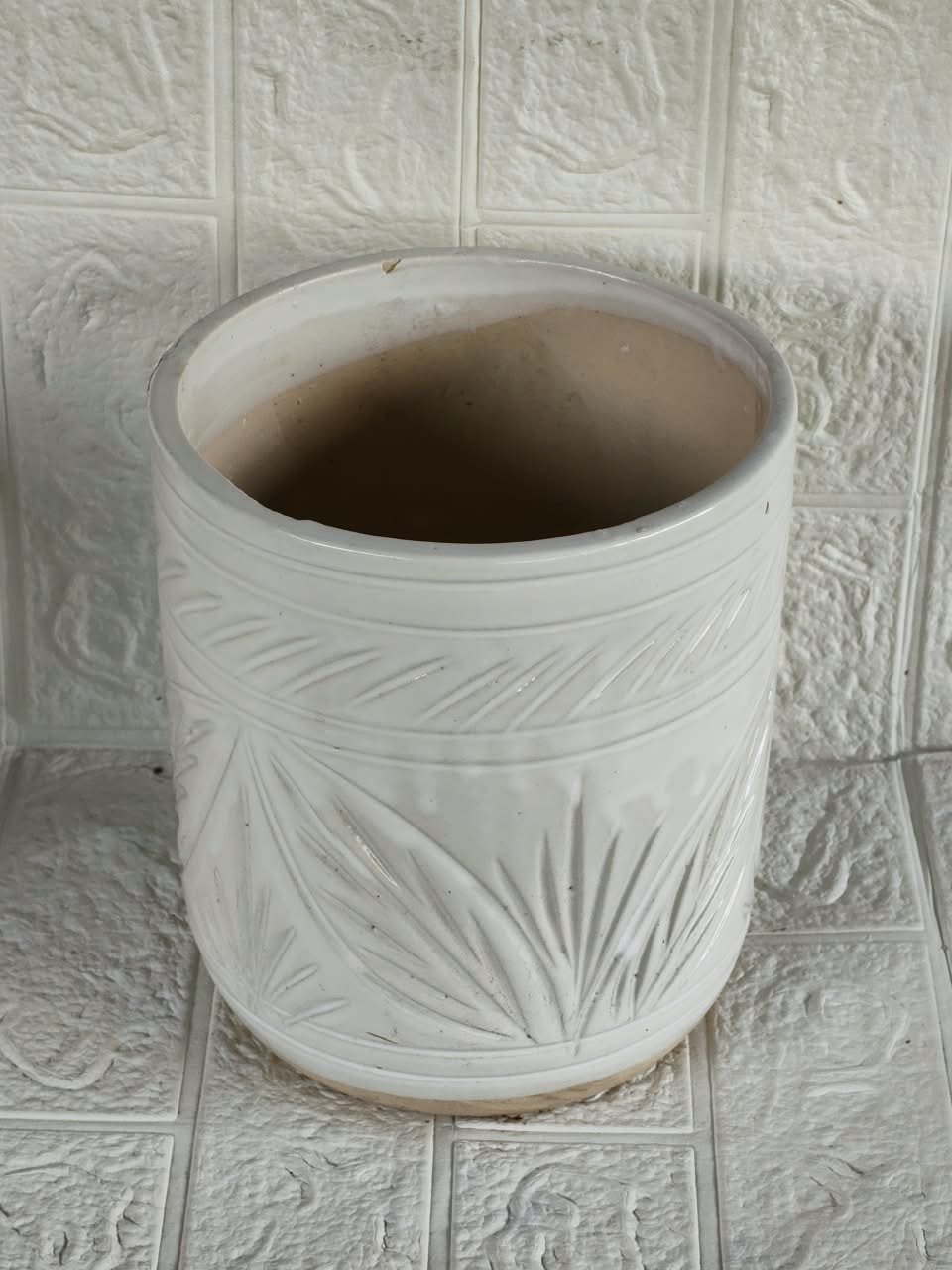 The Sgraffito Palm Leaf Urn