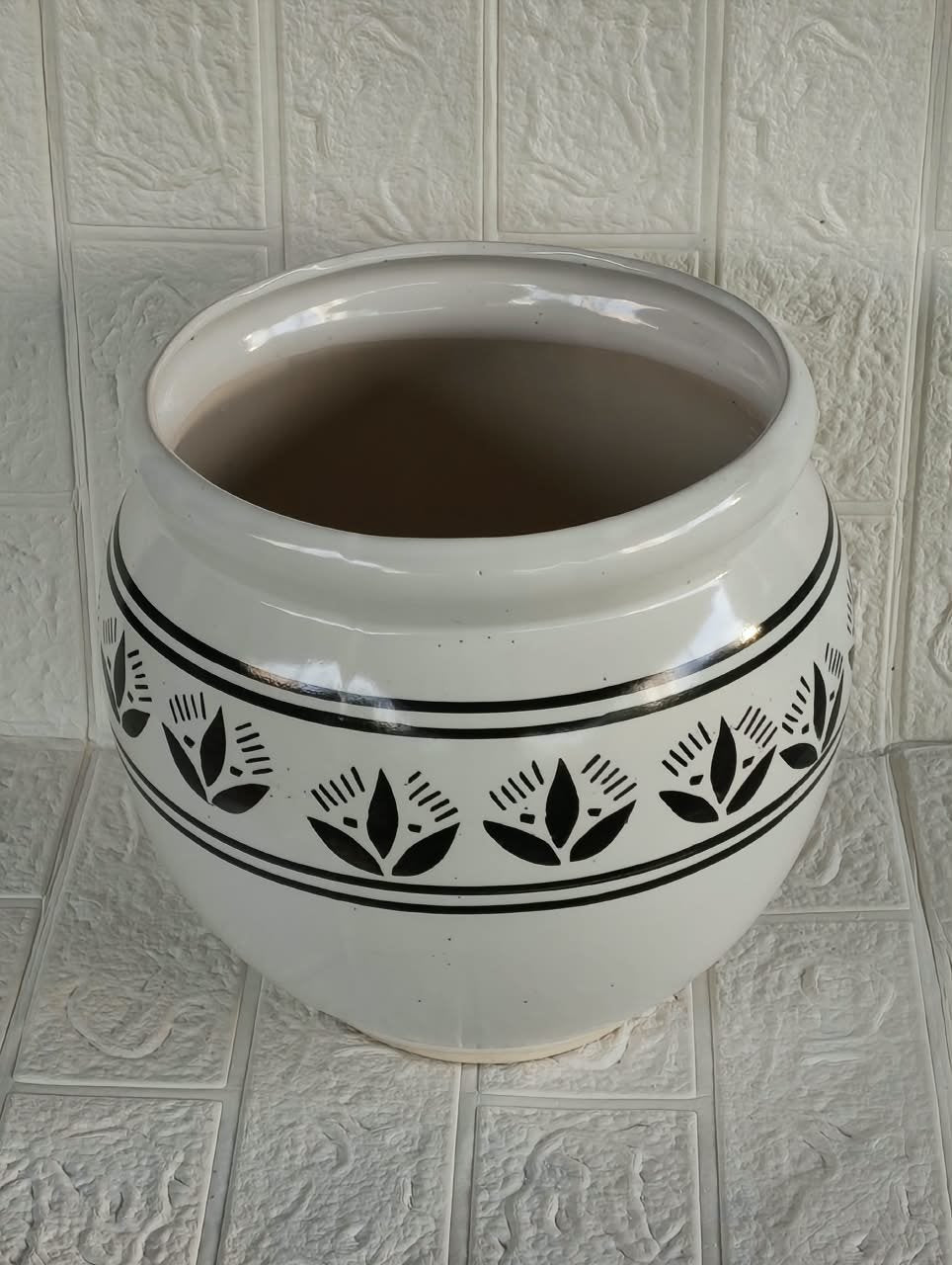 The Tulip Band Urn