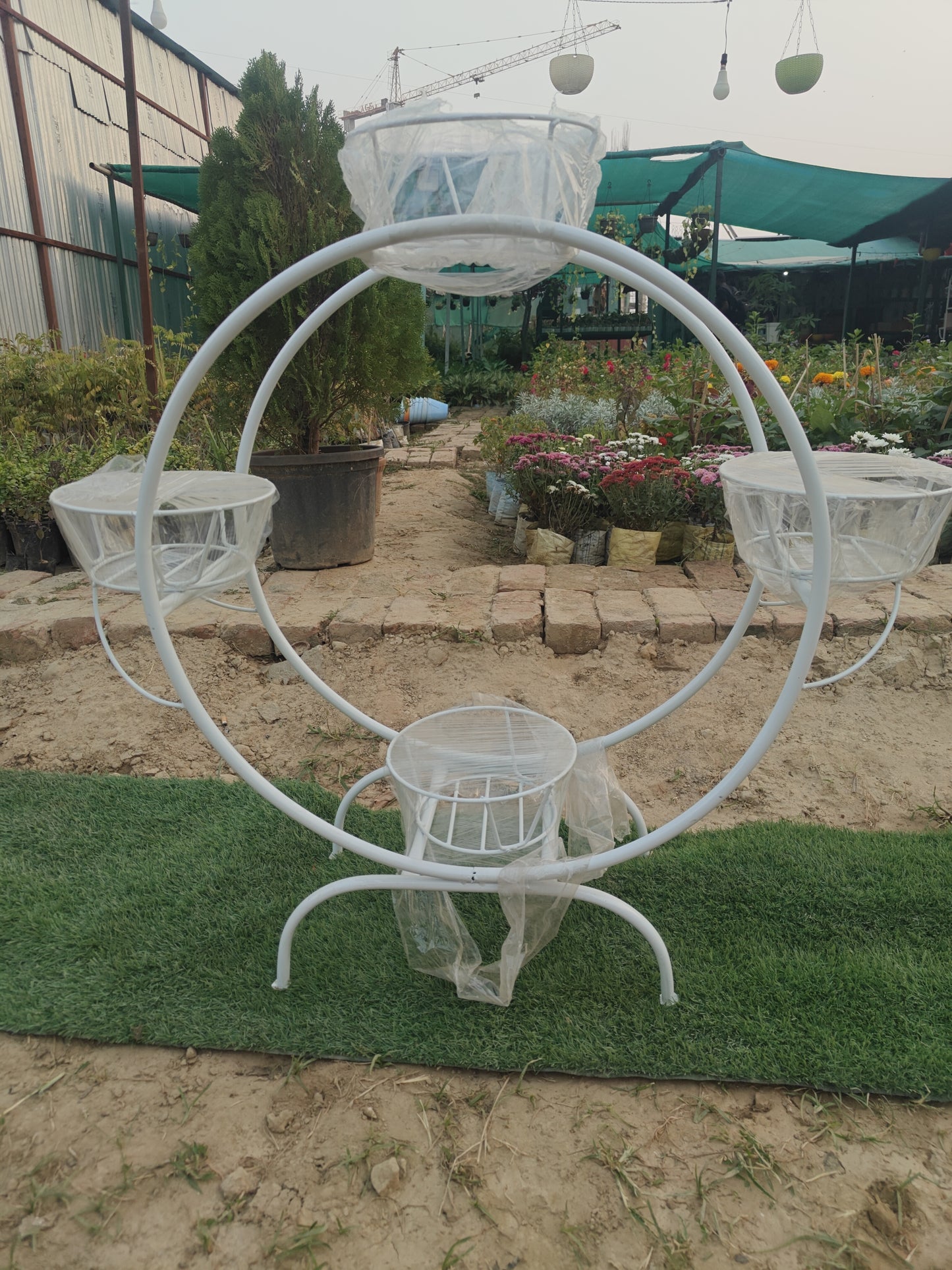 4 Plants Circle Stand